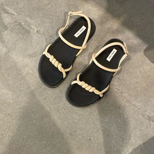 REIKE NEN NOODLE SANDALS